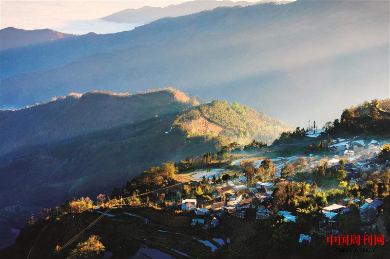 綠春黃連山原始森林景區.jpg