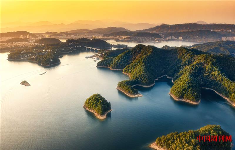 攝圖網_507693896_ 航拍杭州千島湖景區（企業商用）.jpg