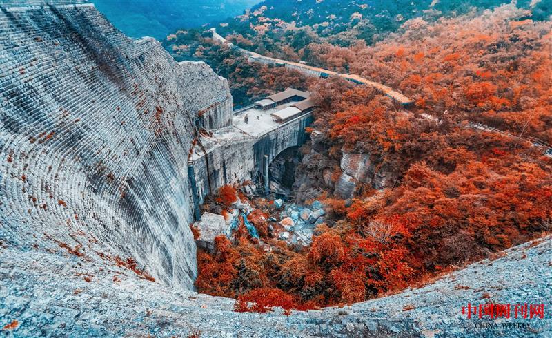 攝圖網_501134273_云臺山秋季風景(企業商用).jpg
